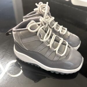 Jordan 11 Cool Grey